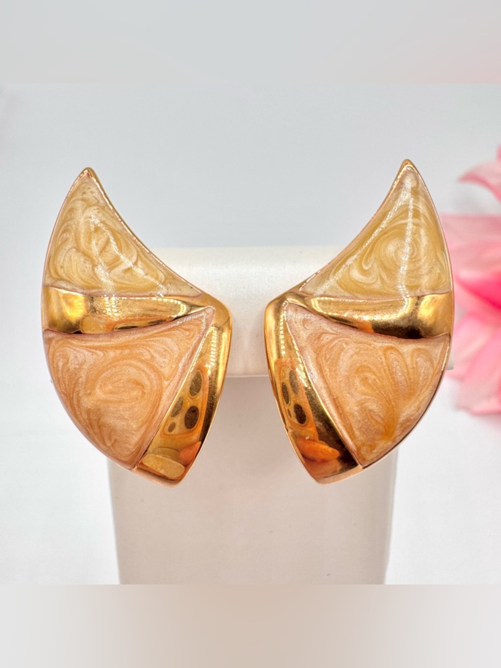 Vintage Monet Horn Earrings Winged Pearlized Peach Swirl Enamel Gold Tone Signed